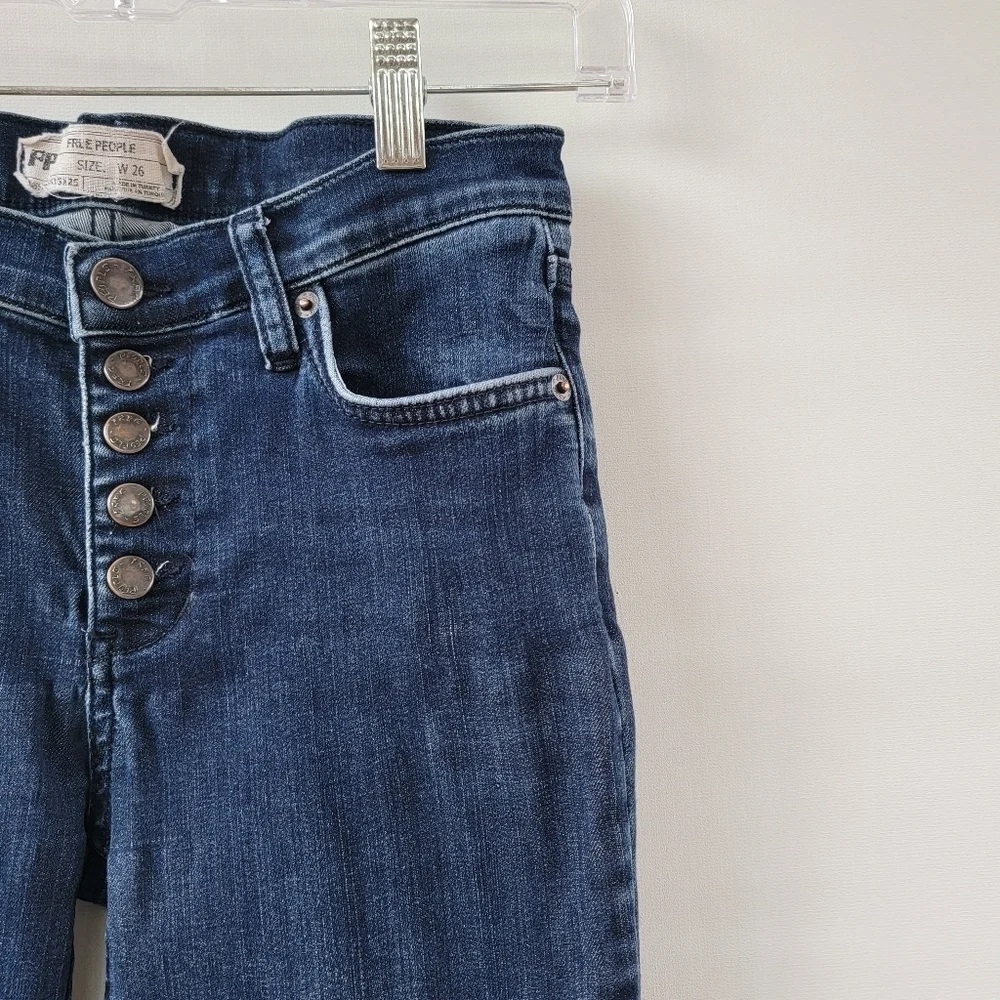 Free People Skinny Jeans Size 26 Dark Blue Exposed Fly Raw Hems Minimalist Jeans